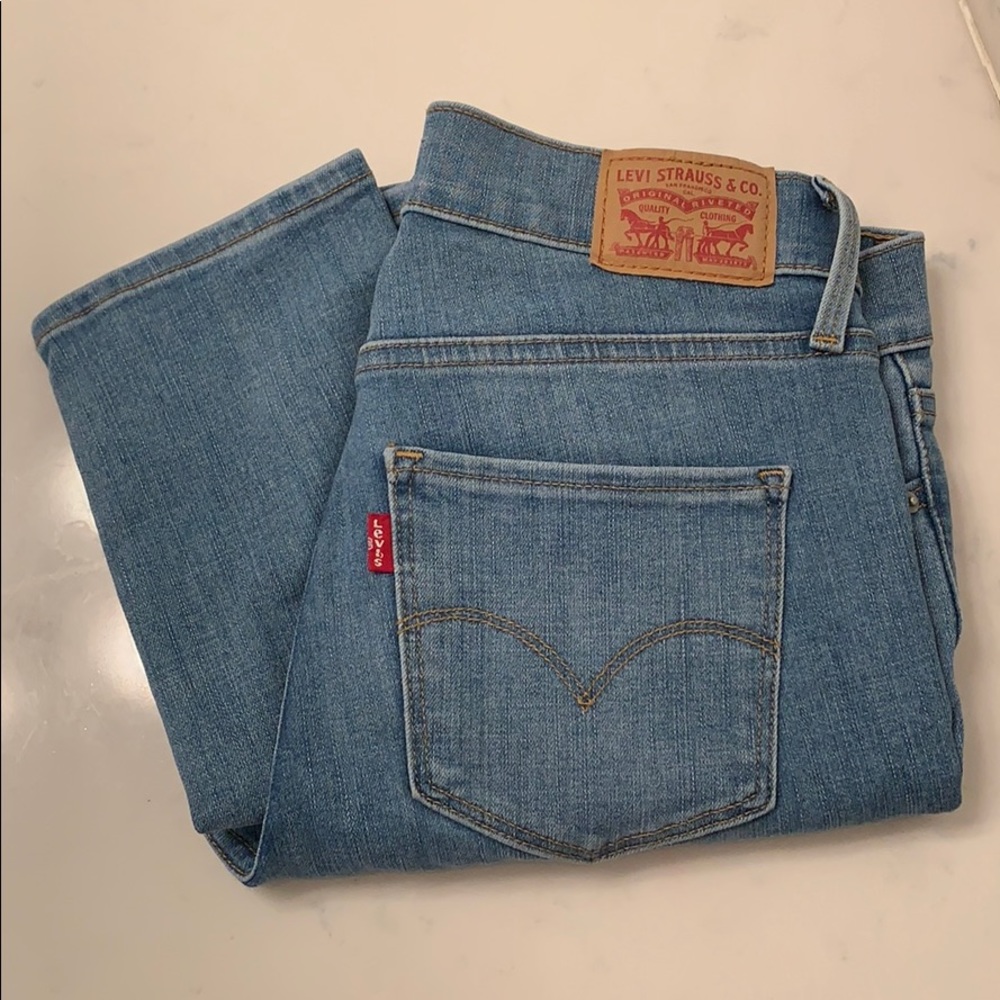 Levi’s 311 Shaping Skinny